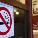 Los empresarios de hostelería se ciegan sin el humo del tabaco